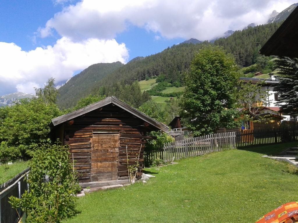Haus Mattle Apartman Pettneu am Arlberg Kültér fotó